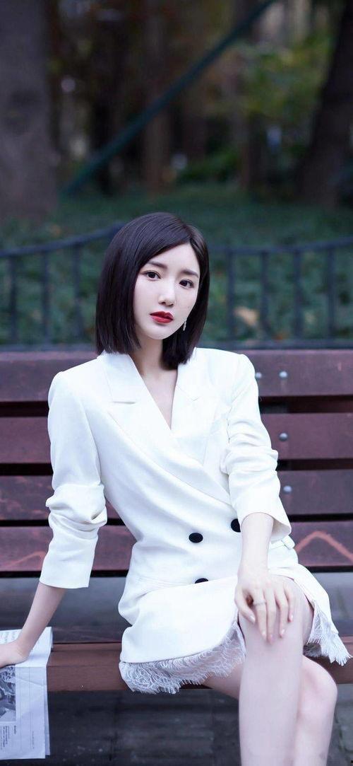 张姓美女明星,璀璨星途，魅力无限