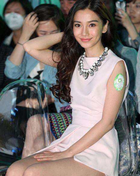 走光胸口女明星,盘点那些胸口走光的明星瞬间