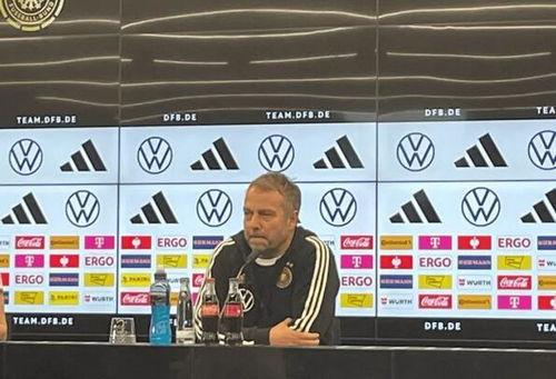 头条新闻弗洛特,揭秘全球科技巨头的新动向