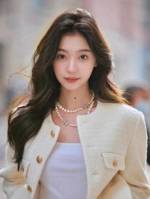 易梦玲像哪个女明星,宛如某位女神的翻版，她是谁？