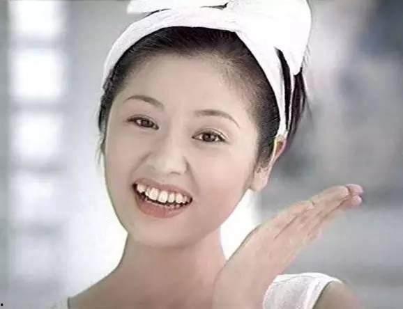 做过牙齿矫正的明星,牙齿矫正前后对比大揭秘