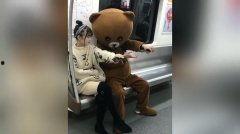 网红熊可以去地铁吗,萌宠与城市的和谐共鸣